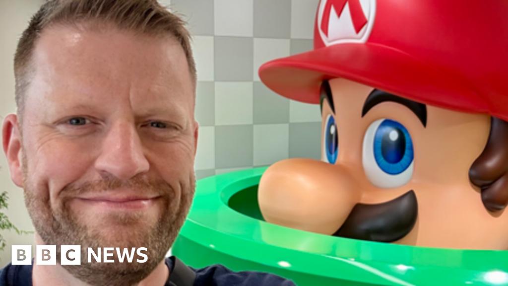 Staffordshire Super Mario Fan Major with market collection