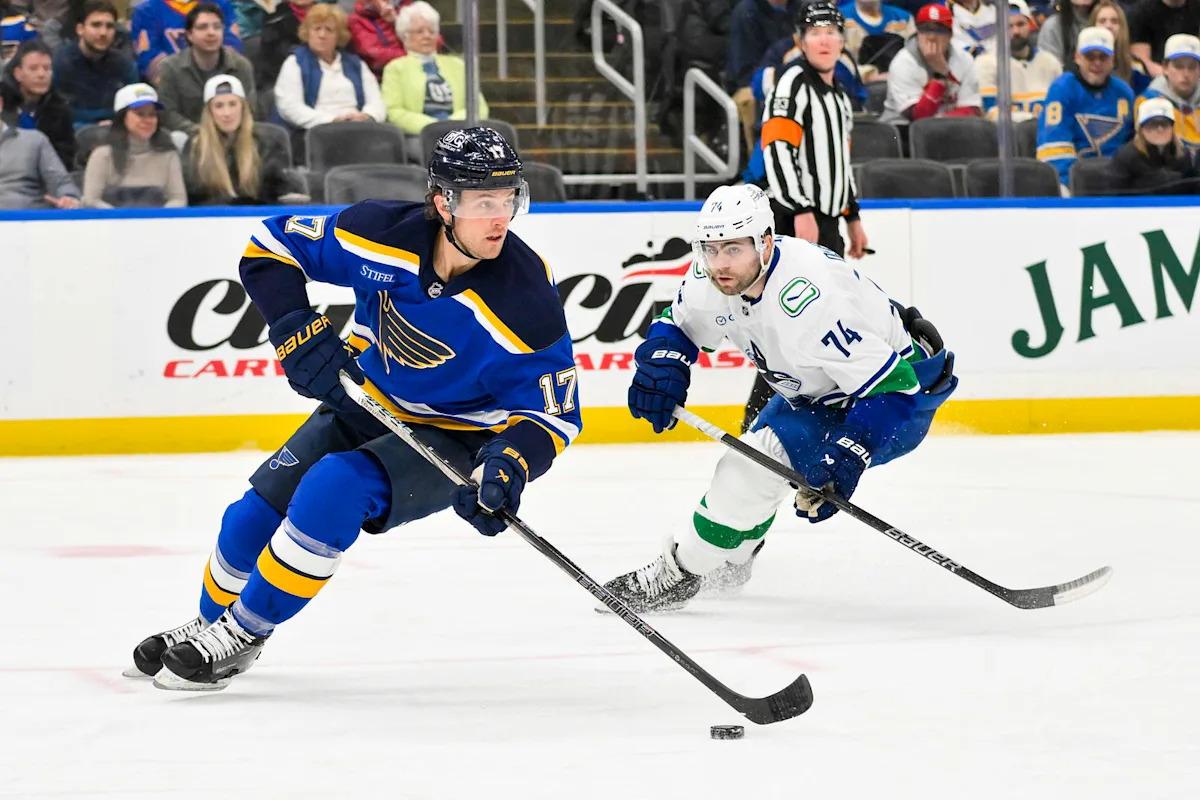 Observations from blues 4-2 before the season loss against blackhawks -yahoo