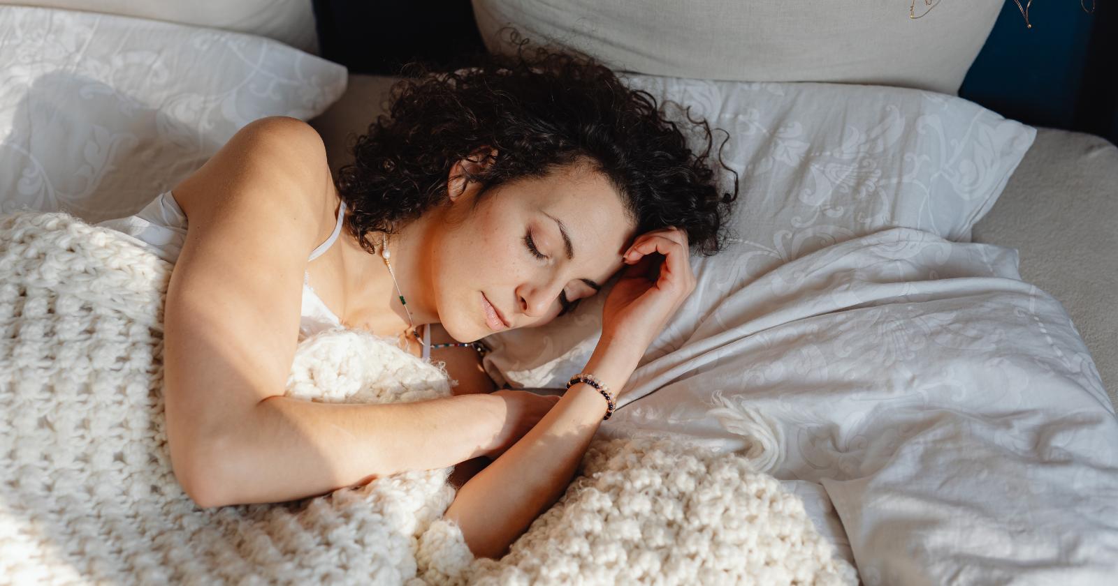 Those who cannot fall asleep without a blanket (even in the summer) usually share these 5 features